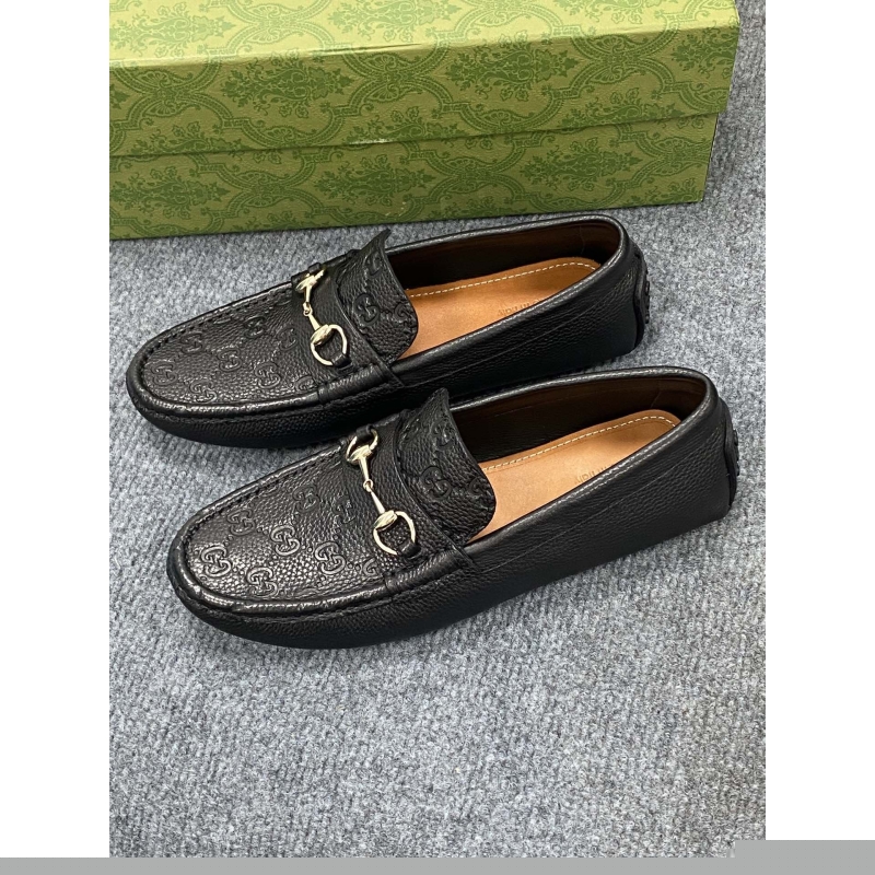 G*u*i leather shoes